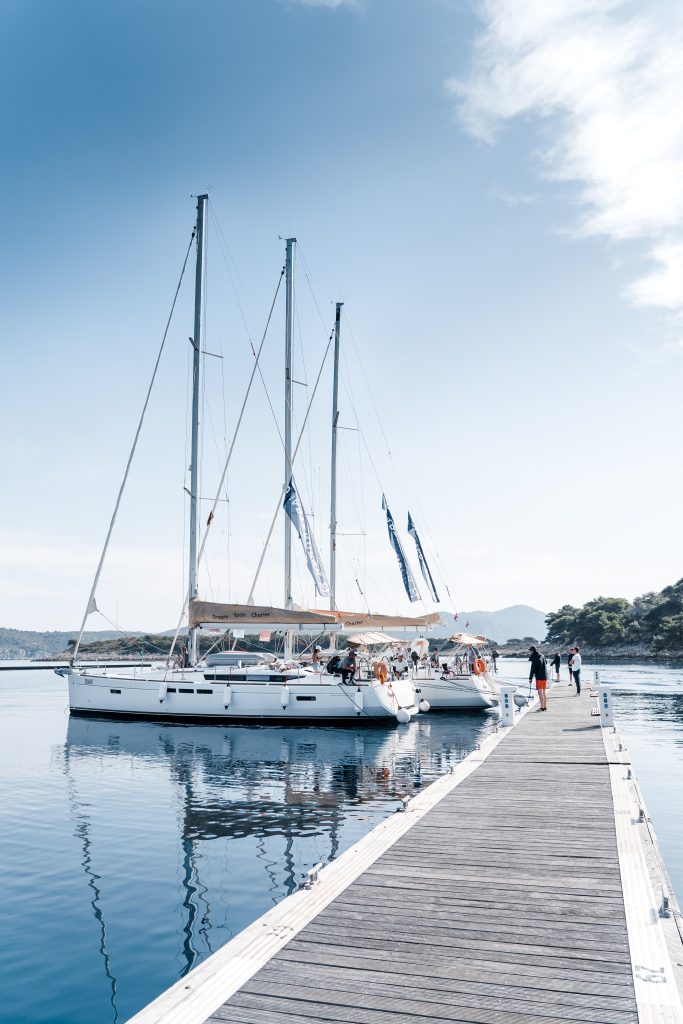 charter yachts charter skipper jobs