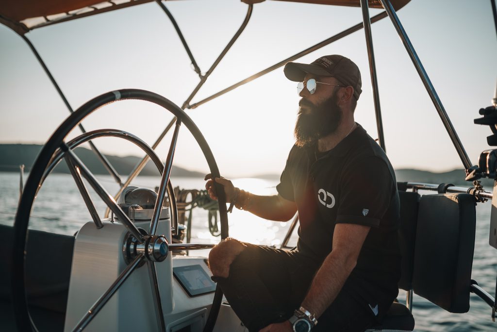 freelance skipper jobs yacht skipper working on a yacht