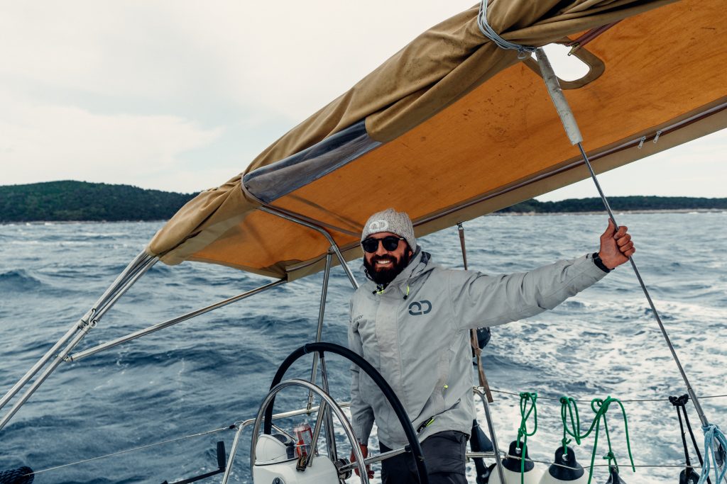 Skipper Jobs Skipper Working on a Yacht